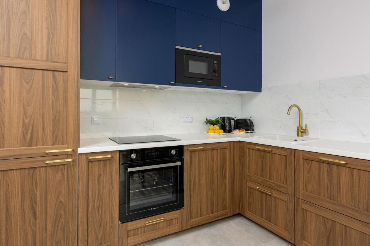 Stacja Wola Apartments With Parking By Noclegi Renters Warszawa Zewnętrze zdjęcie