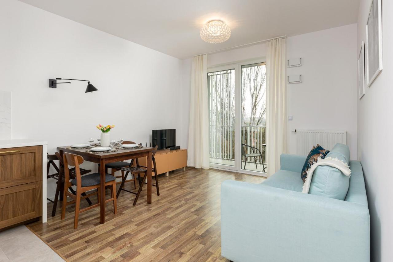 Stacja Wola Apartments With Parking By Noclegi Renters Warszawa Zewnętrze zdjęcie